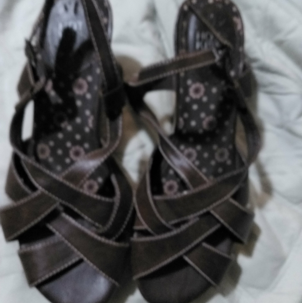 Hot Kiss leather sandals